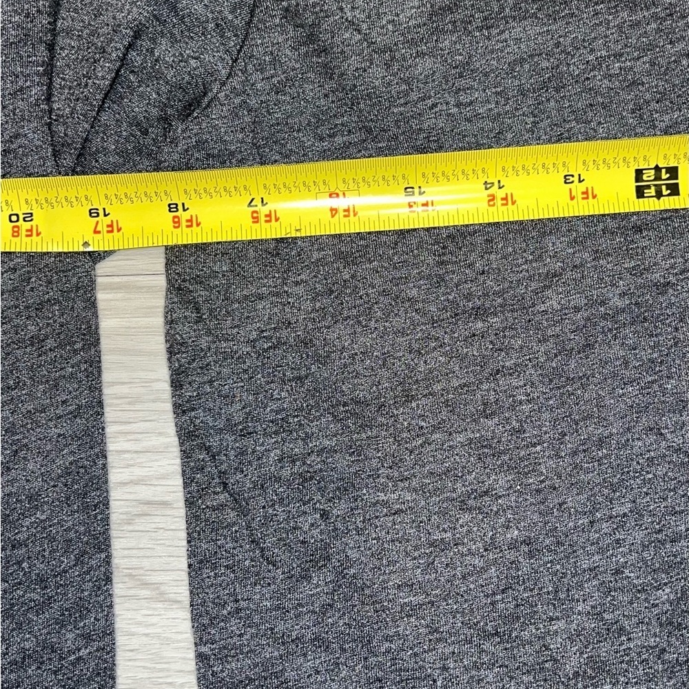 New Kinetix Gray Casual Luxury Shirt Crew Neck Long Sleeve Tee Mens Size Small - Picture 2 of 5